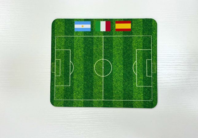 Personalized gift unboxing: mouse pad
