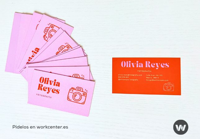 Unboxing and details about Workcenter's premium business cards