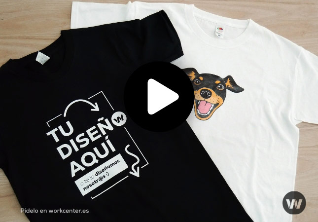 Unboxing of photo-customized T-shirts